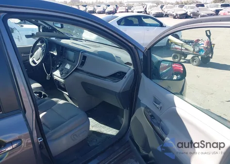 2020 Toyota Sienna Xle from USA, damaged, VIN 5TDYZ3DC4LS065398